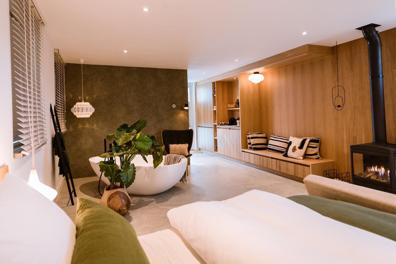 Loftnes Hotel *